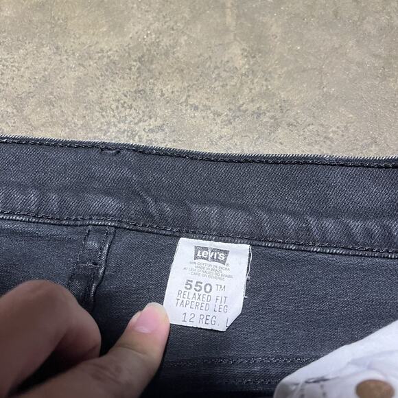 Vintage 90s Levi's 550 Black Relaxed Fit Jeans 30x30 - Picture 4 of 5